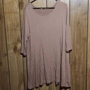 3/4 length sleeve shirt